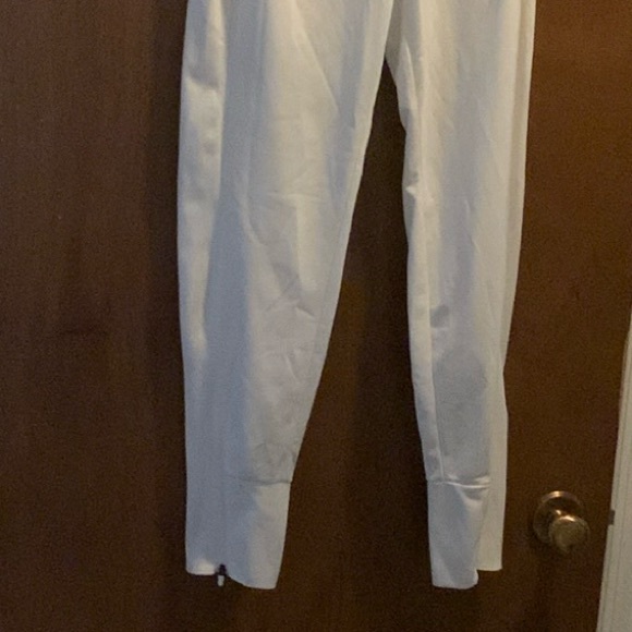 Classic White Women’s Joggers
Dri-Fit/ string at waist/ 2 open side pockets - Picture 2 of 8